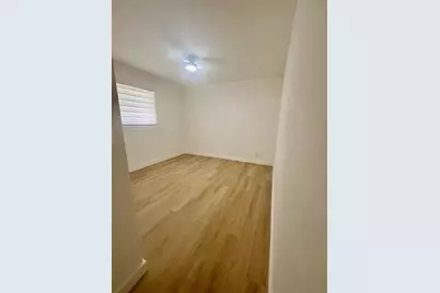 2400 NW 55th St, Fort Lauderdale, FL 33309 - Photo 16