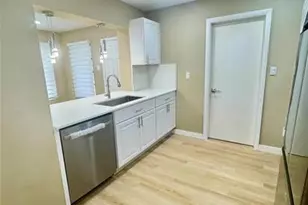 2400 NW 55th St, Fort Lauderdale, FL 33309 - Photo 6