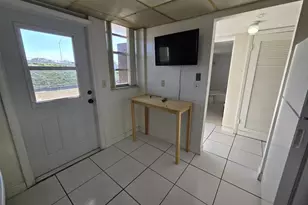 5335 NW 10th Ct, Plantation, FL 33313 - Photo 6