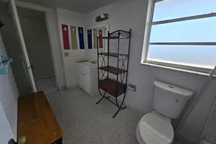 5335 NW 10th Ct, Plantation, FL 33313 - Photo 10