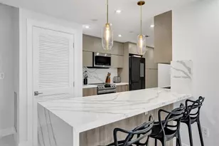 3000 NE 188th St, Miami, FL 33180 - Photo 6