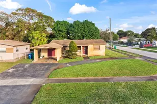 820 NW 38th Ave, Lauderhill, FL 33311 - Photo 2
