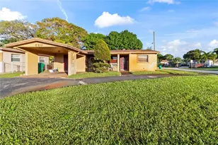 820 NW 38th Ave, Lauderhill, FL 33311 - Photo 6