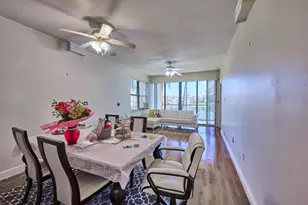 6724 Coral Lake Dr, Pompano Beach, FL 33063 - Photo 14