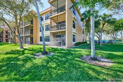6724  Coral Lake Dr, Unit #6724, Pompano Beach, FL 33063 - Photo 4