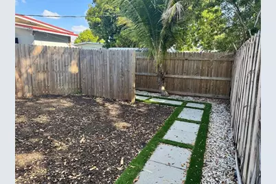 4040 NE 12th Ter, Pompano Beach, FL 33064 - Photo 12