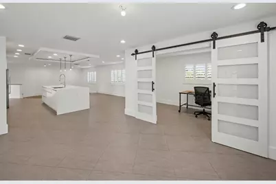 7981  Edgewater Dr, West Palm Beach, FL 33406 - Photo 6