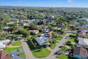 7981 Edgewater Dr, West Palm Beach, FL 33406 - Photo 24