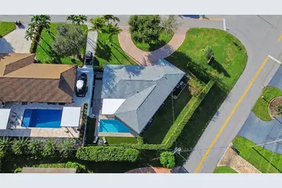 7981  Edgewater Dr, West Palm Beach, FL 33406 - Photo 22