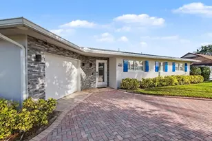 7981 Edgewater Dr, West Palm Beach, FL 33406 - Photo 2