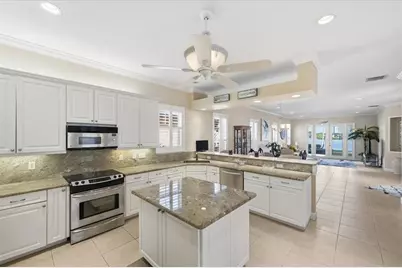 3336  Caracal Dr, Hutchinson Island, FL 34949 - Photo 6