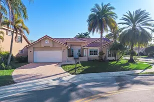 1043 Laguna Springs Dr, Weston, FL 33326 - Photo 1