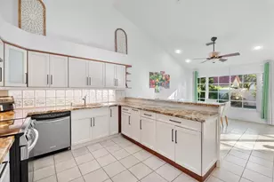 1043 Laguna Springs Dr, Weston, FL 33326 - Photo 8