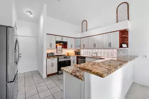 1043 Laguna Springs Dr, Weston, FL 33326 - Photo 14