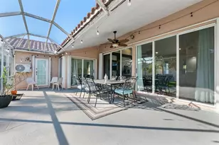 1043 Laguna Springs Dr, Weston, FL 33326 - Photo 20