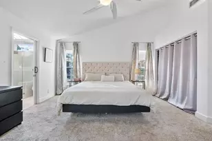 1043 Laguna Springs Dr, Weston, FL 33326 - Photo 16