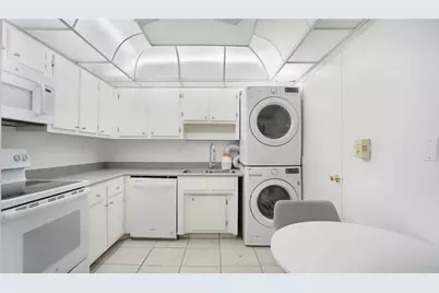 3430  Galt Ocean Dr, Unit #205, Fort Lauderdale, FL 33308 - Photo 12