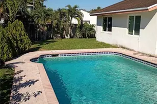 681 Pine Ridge Terrace, Davie, FL 33325 - Photo 4