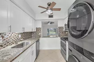 13950 Via Flora Unit, Delray Beach, FL 33484 - Photo 4