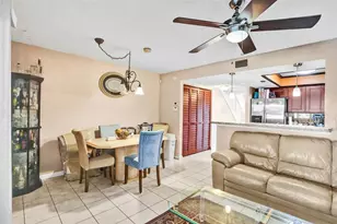 8081 NW 11th St, Margate, FL 33063 - Photo 10