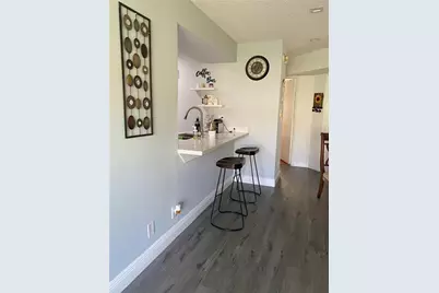 401 SW 86th Ave, Unit #103, Pembroke Pines, FL 33025 - Photo 4