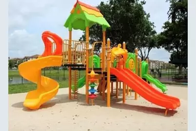 9517  Fontainebleau Blvd, Unit #521-324, Miami, FL 33172 - Photo 16