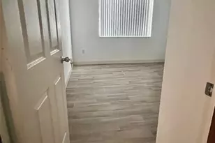 8060 N Nob Hill Rd, Tamarac, FL 33321 - Photo 12