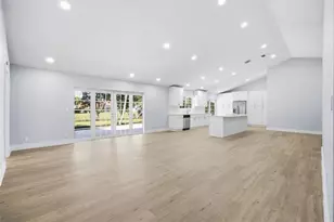 9791 Sun Pointe Dr, Boynton Beach, FL 33437 - Photo 6