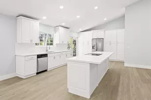 9791 Sun Pointe Dr, Boynton Beach, FL 33437 - Photo 8