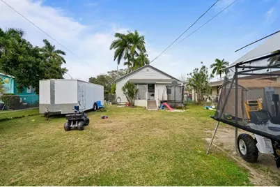 708 NW 15th St, Homestead, FL 33030 - Photo 30