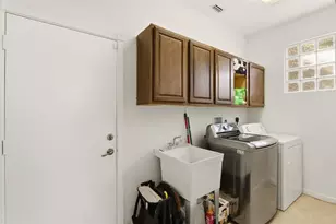 1085 Center Stone Ln, Riviera Beach, FL 33404 - Photo 30