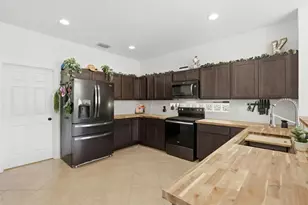 1085 Center Stone Ln, Riviera Beach, FL 33404 - Photo 10