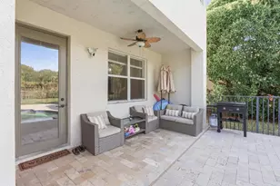 1085 Center Stone Ln, Riviera Beach, FL 33404 - Photo 32