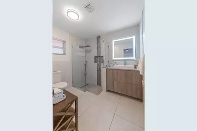 2519  Barcelona Dr, Fort Lauderdale, FL 33301 - Photo 26