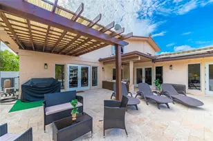 2519 Barcelona Dr, Fort Lauderdale, FL 33301 - Photo 8