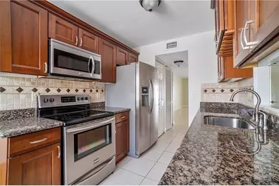 9769  Riverside Dr, Unit #71-2, Coral Springs, FL 33071 - Photo 6