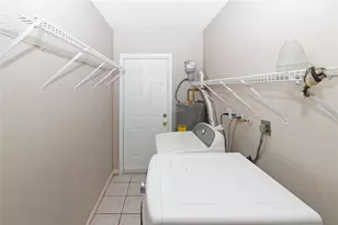 3891 NW 78th Ave, Davie, FL 33024 - Photo 24