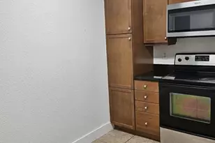 2472 NW 49th Terrace, Pompano Beach, FL 33063 - Photo 20