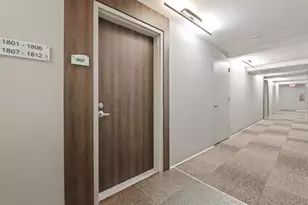 92 SW 3rd St, Miami, FL 33130 - Photo 8