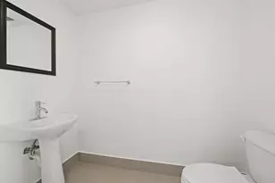 92 SW 3rd St, Miami, FL 33130 - Photo 18