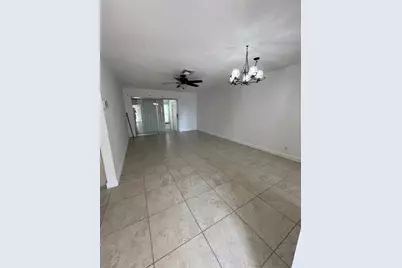 2868  Ashley Dr, Unit #C, West Palm Beach, FL 33415 - Photo 2