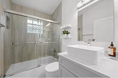 240 NW 40th Avenue, Delray Beach, FL 33445 - Photo 10