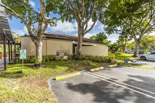 2307 S Cypress Bend Dr, Pompano Beach, FL 33069 - Photo 52