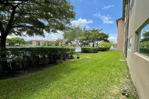 13700 SW 11th St, Pembroke Pines, FL 33027 - Photo 22