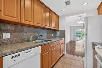 12950 SW 13th St, Unit #203 D, Pembroke Pines, FL 33027 - Photo 8