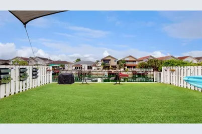 14666 SW 132nd Ct, Miami, FL 33186 - Photo 2