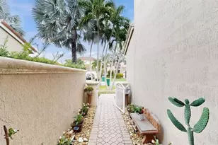 14666 SW 132nd Ct, Miami, FL 33186 - Photo 10