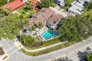 1321 Bayview Dr, Fort Lauderdale, FL 33304 - Photo 42