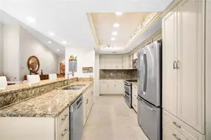7722 Laurel Ln, Parkland, FL 33067 - Photo 4