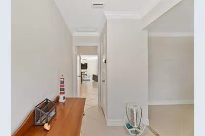 5570 NE 26 Ave, Fort Lauderdale, FL 33308 - Photo 6